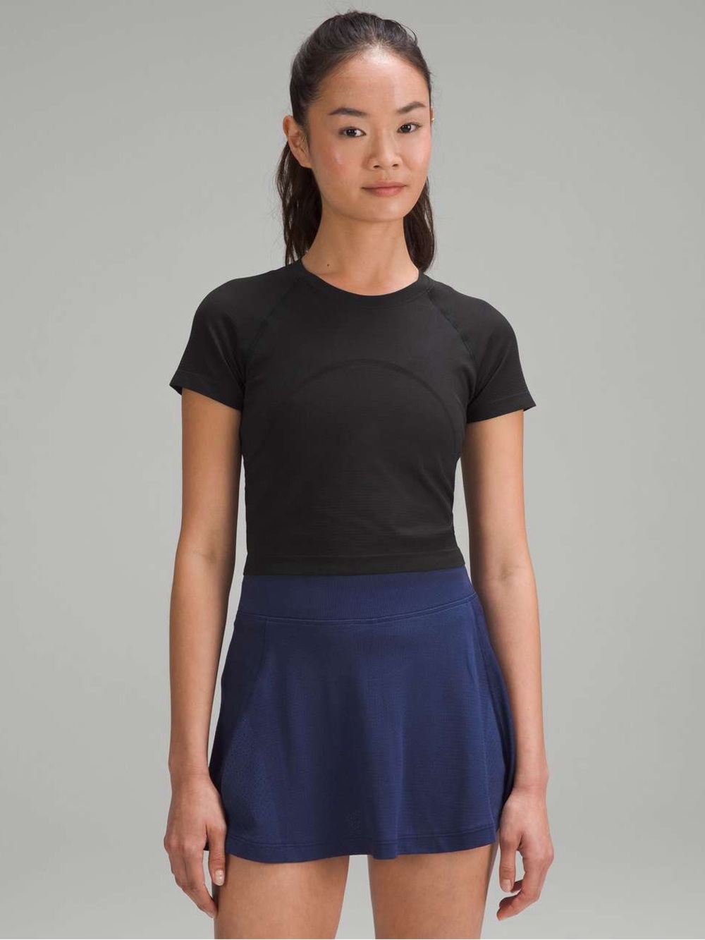 Lululemon Swiftly Tech Cropped Short-Sleeve Shirt 2.0 in Black Size 10 - Picture 3 of 13